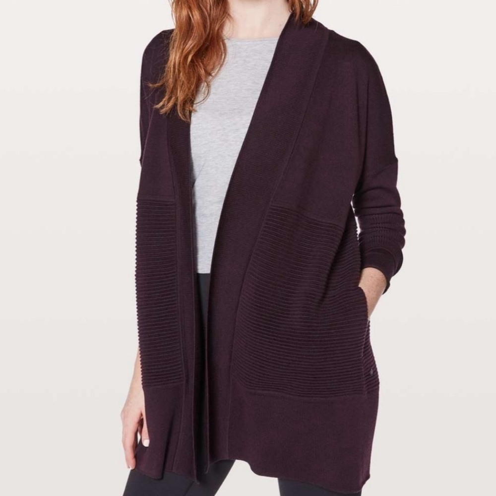 Lululemon Sit In Lotus Wrap II Size 8